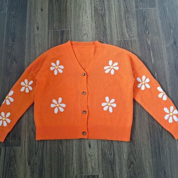 Sweaters - 💙 Sweater Cardigan Oversized Floral Design Size L/XL Grandmacore Girly